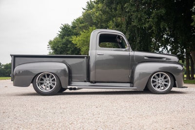 1950 Ford F-1 1000