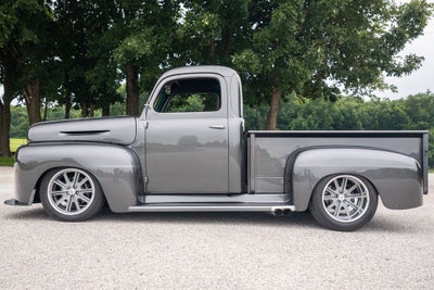1950 Ford F-1 1000