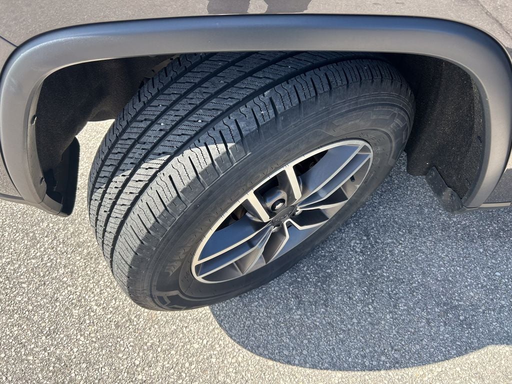 2020 Jeep Grand Cherokee Base