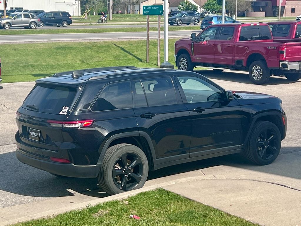2023 Jeep Grand Cherokee Altitude X