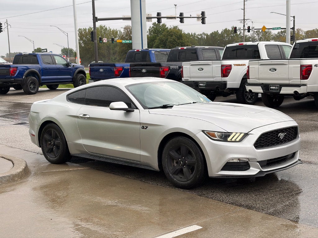 2017 Ford Mustang V6
