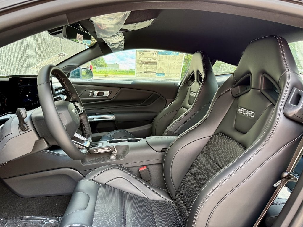 2025 Ford Mustang RTR Spec-3