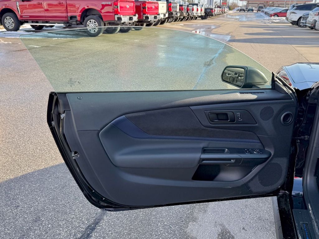 2025 Ford Mustang Dark Horse