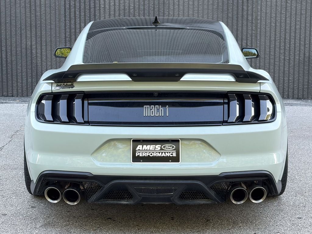 2022 Ford Mustang Mach 1