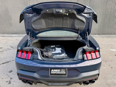 2025 Ford Mustang Dark Horse