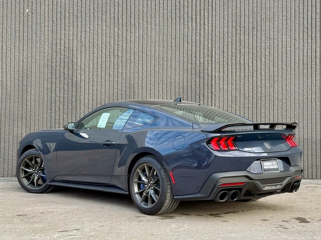 2025 Ford Mustang Dark Horse