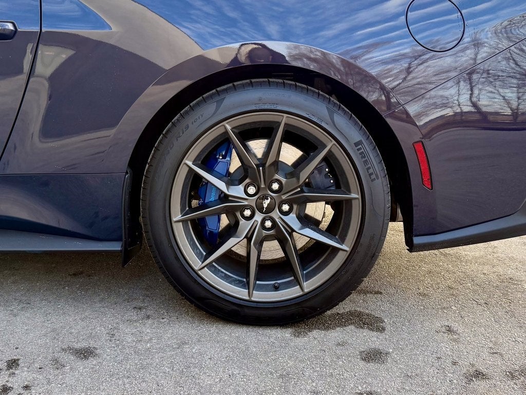 2025 Ford Mustang Dark Horse