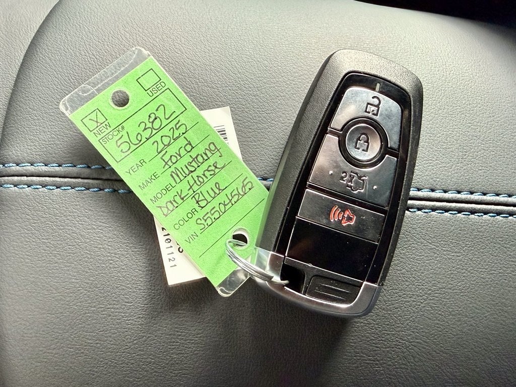 2025 Ford Mustang Dark Horse