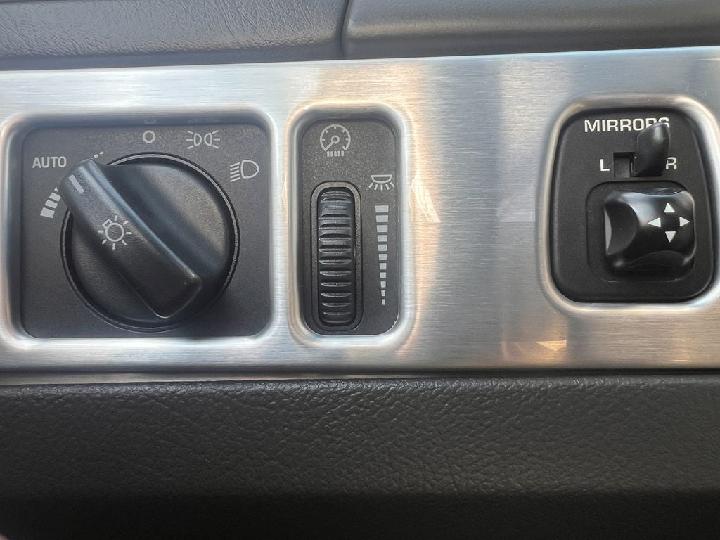 2002 Ford Thunderbird Base