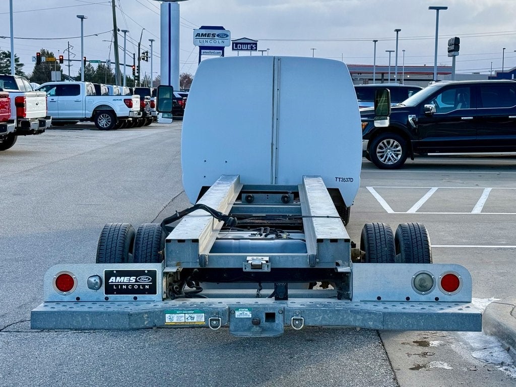 2011 Ford E-450SD Base DRW