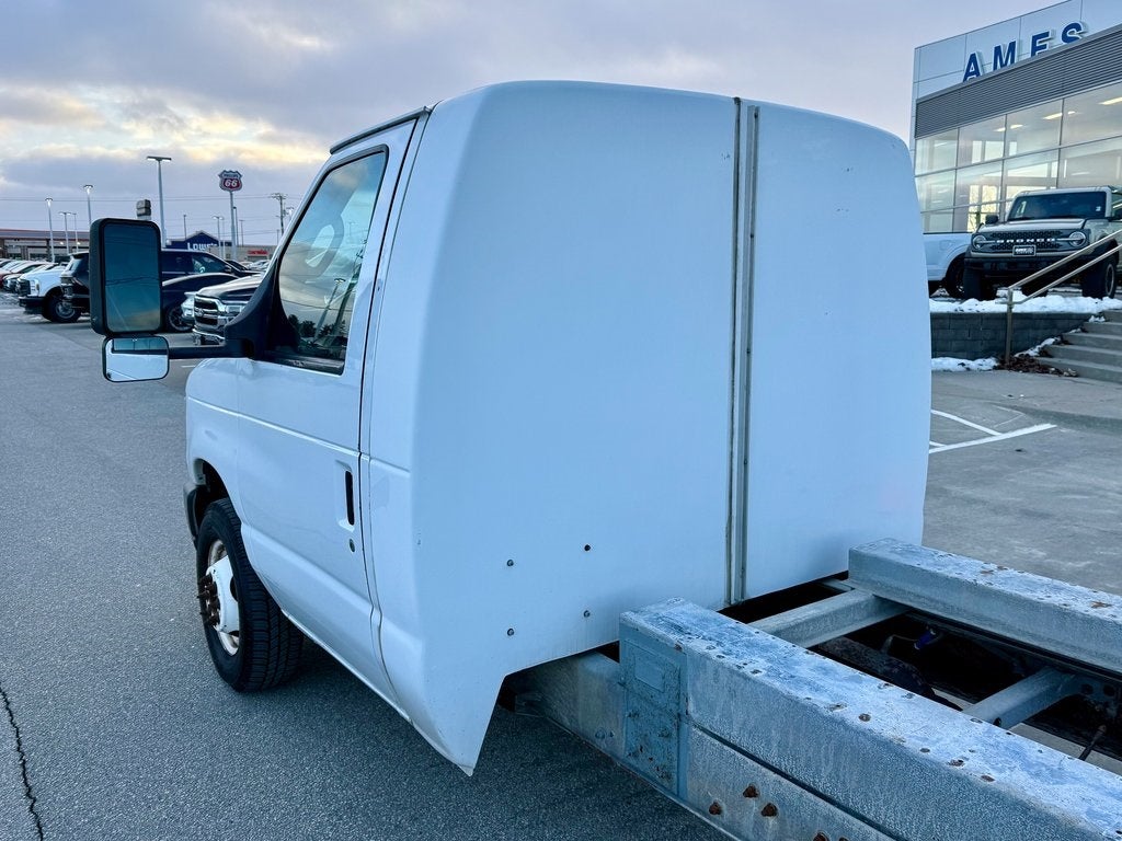 2011 Ford E-450SD Base