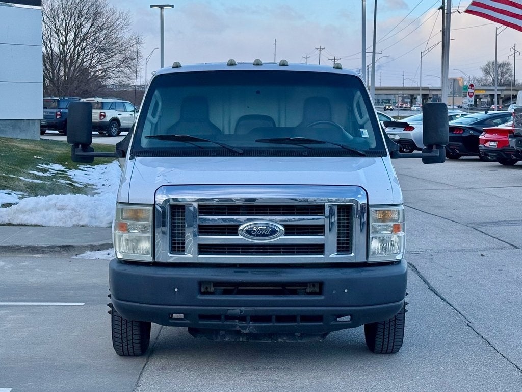 2011 Ford E-450SD Base