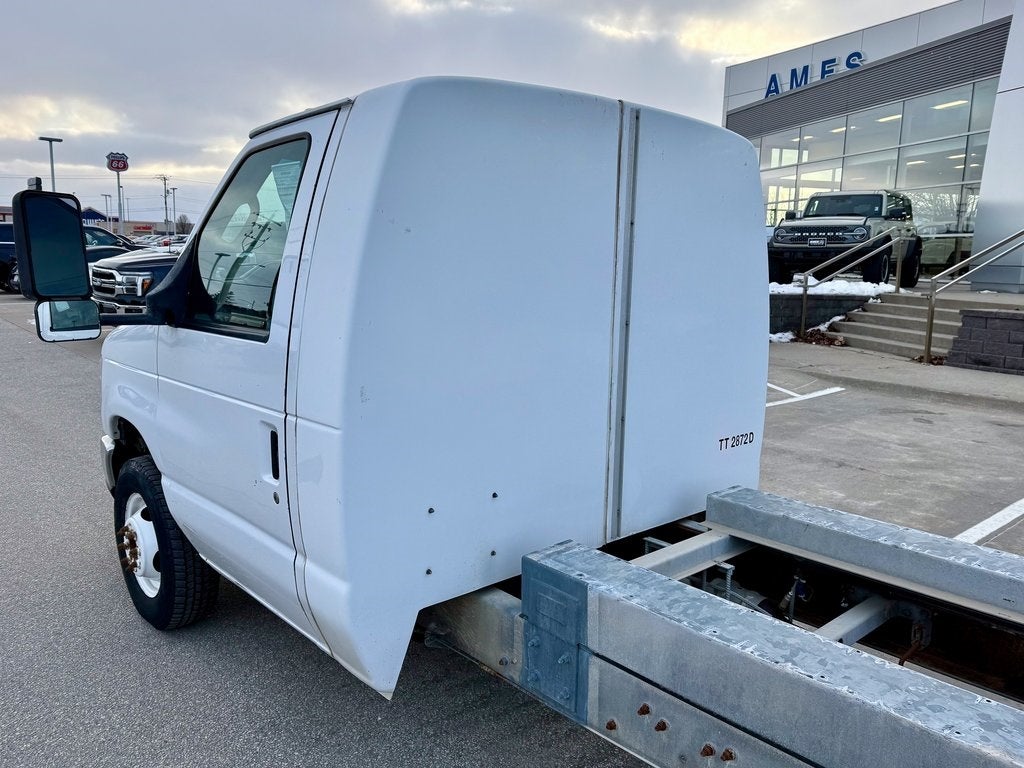 2011 Ford E-450SD Base
