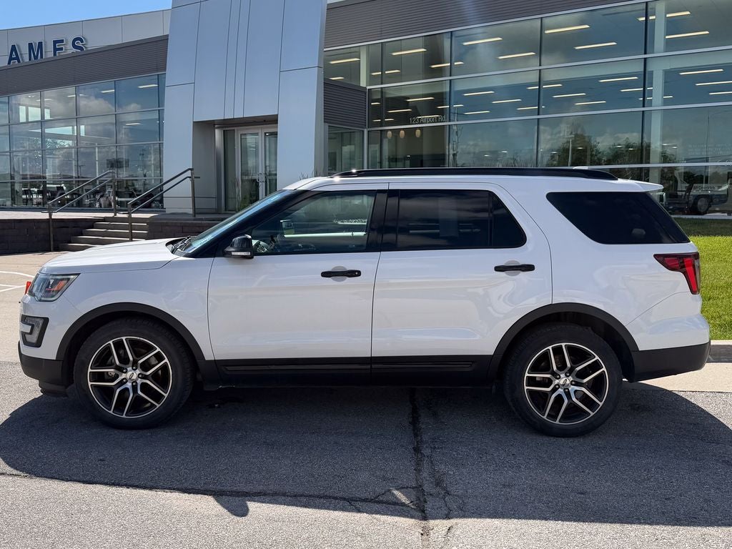 2017 Ford Explorer Sport