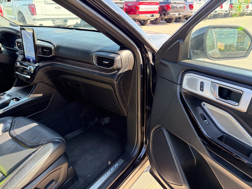 2021 Ford Explorer Platinum