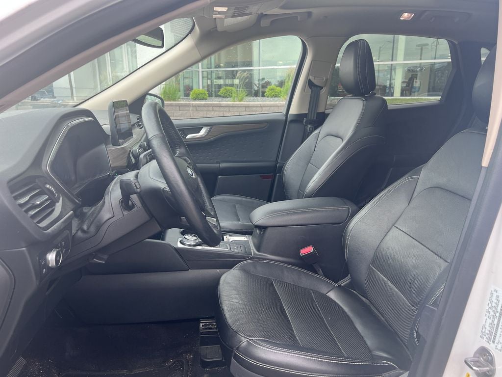 2020 Ford Escape Hybrid Titanium