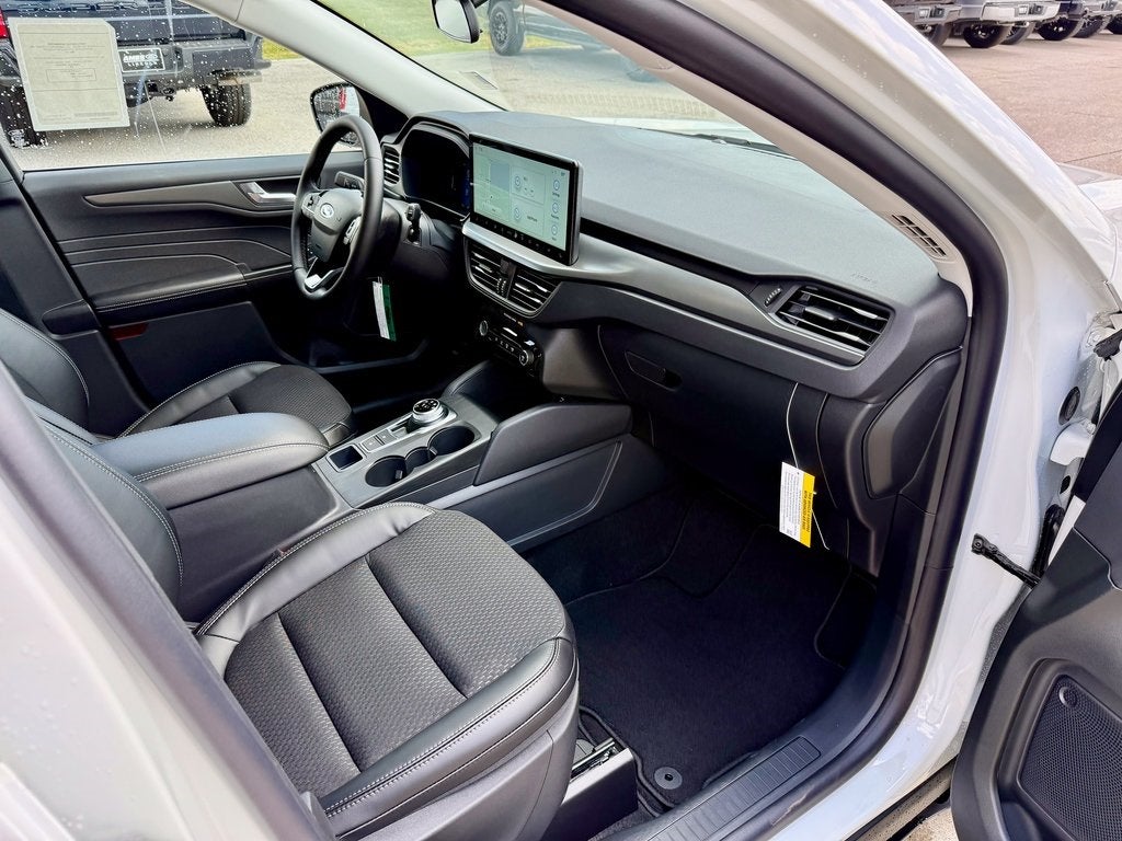 2025 Ford Escape Plug-In Hybrid Base