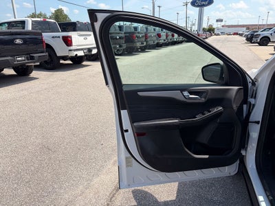 2021 Ford Escape Hybrid SE