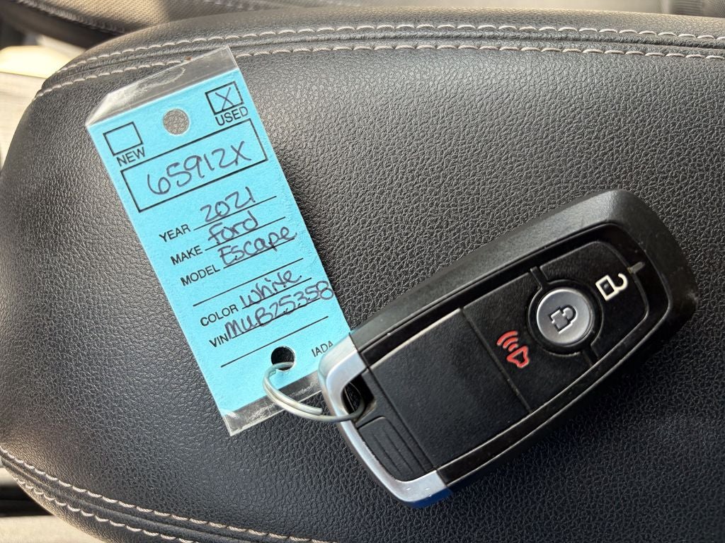 2021 Ford Escape Hybrid SE