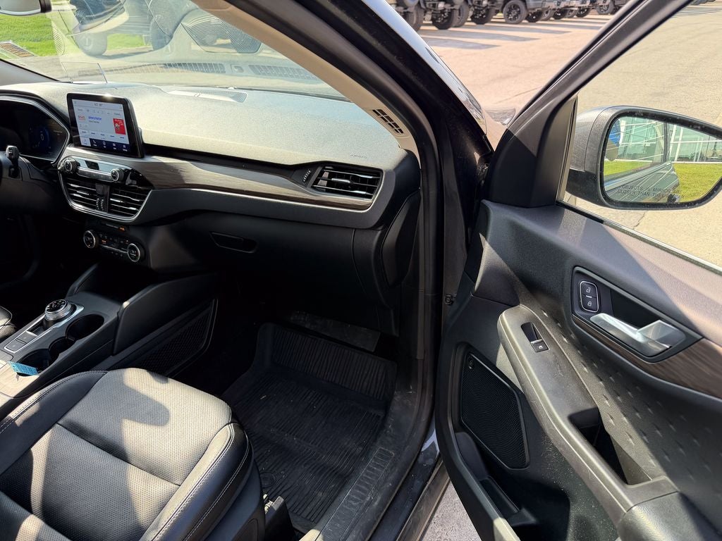 2020 Ford Escape Hybrid Titanium