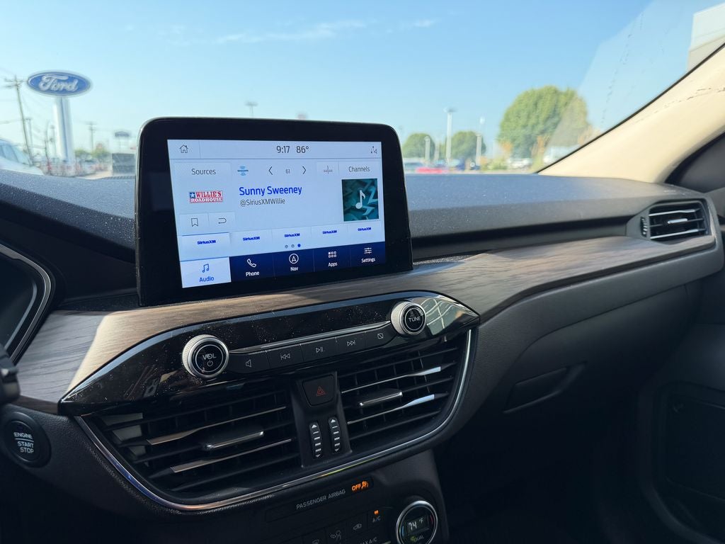 2020 Ford Escape Hybrid Titanium