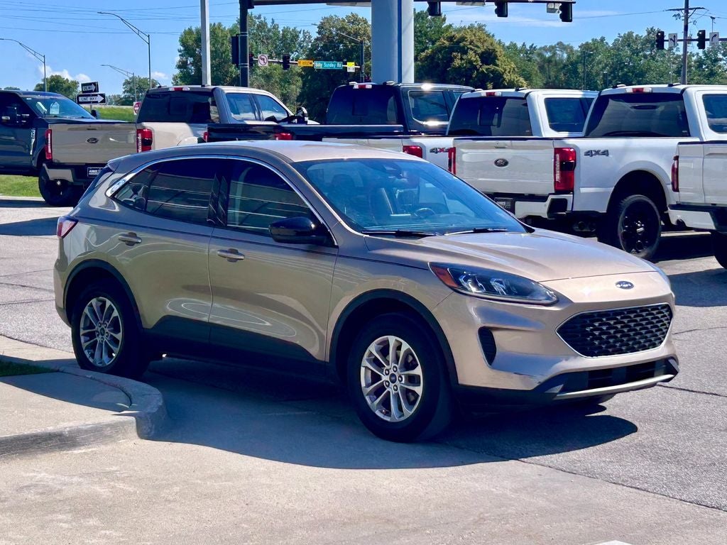 2020 Ford Escape SE