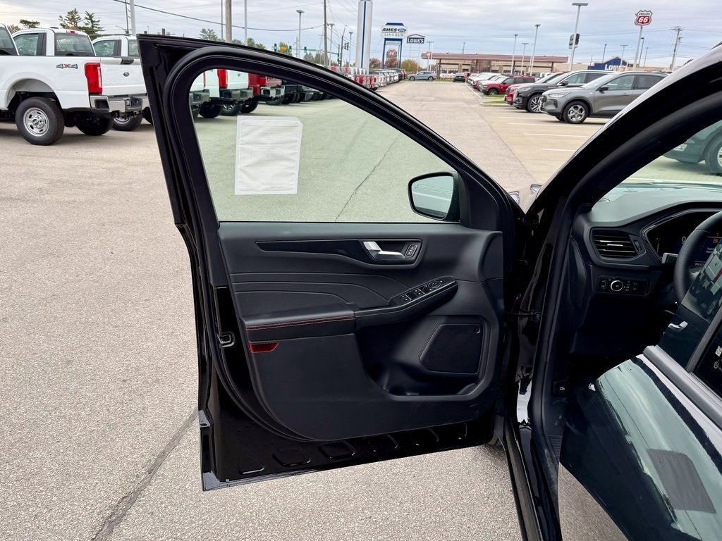 2026 Ford Escape Hybrid ST-Line Select