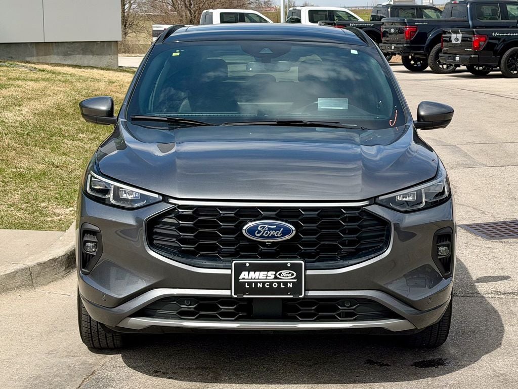 2025 Ford Escape Hybrid ST-Line Elite