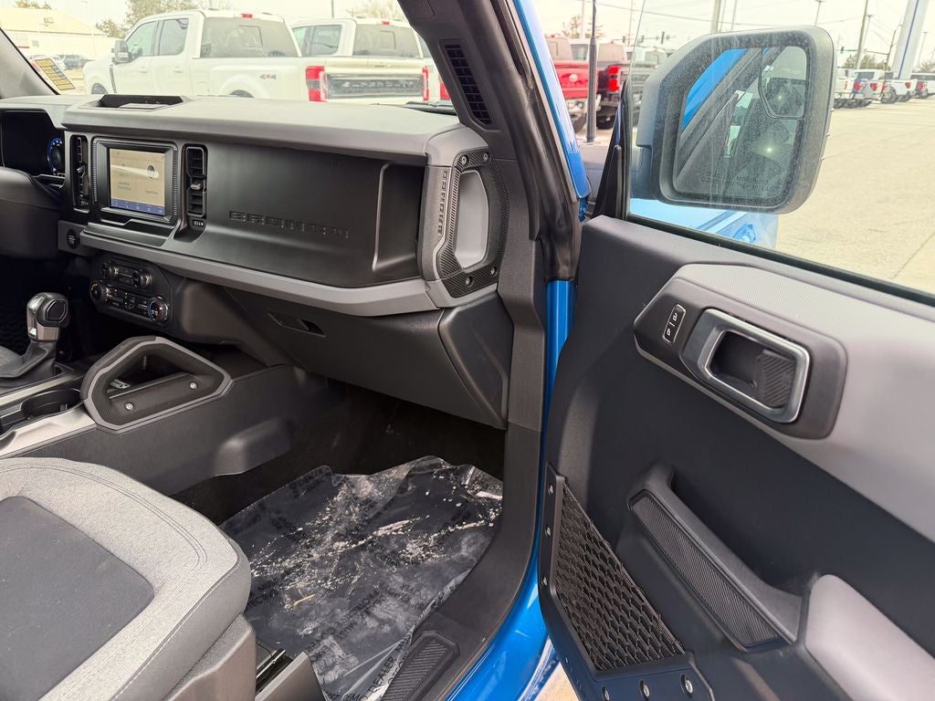 2023 Ford Bronco Base