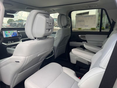 2027 Ford Expedition Platinum
