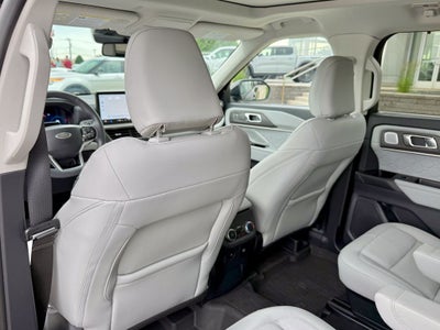 2025 Ford Explorer Platinum