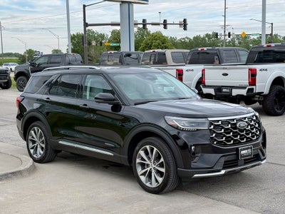 2025 Ford Explorer Platinum
