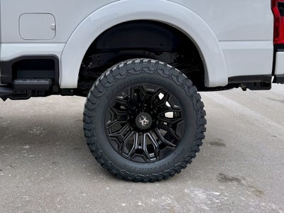 2026 Ford F-250SD Black Widow