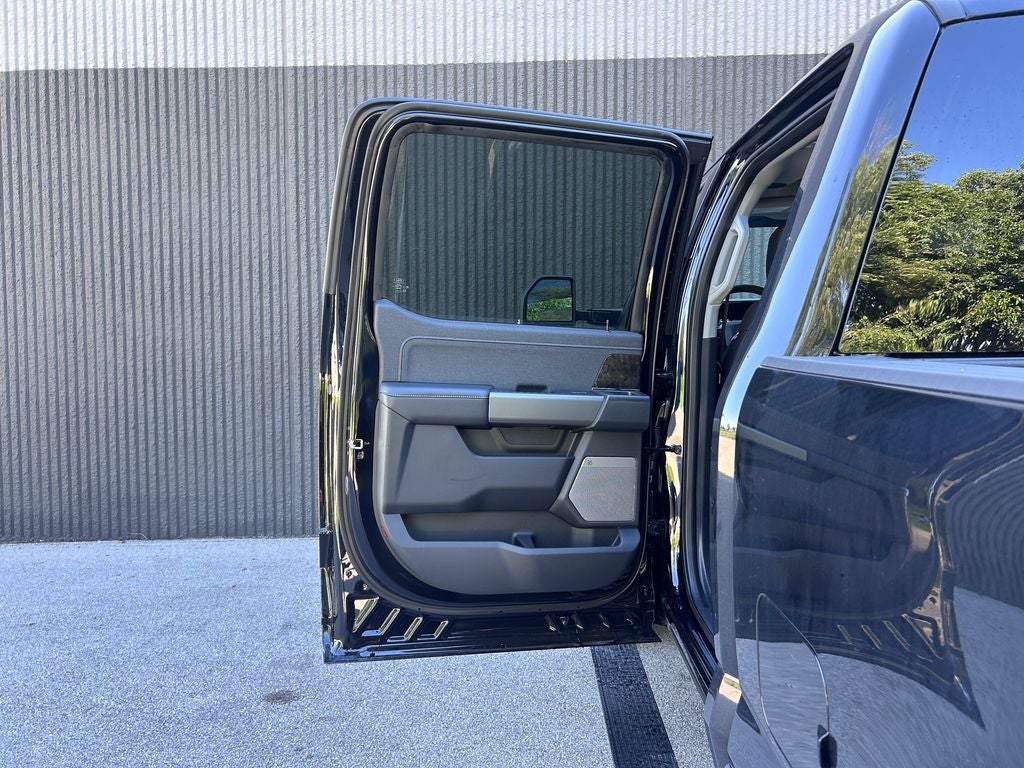 2026 Ford F-250SD Black Widow