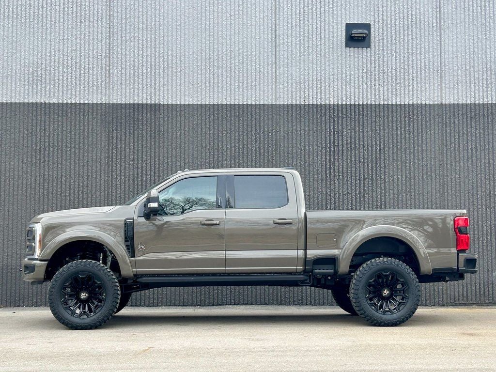 2026 Ford F-250SD Black Widow