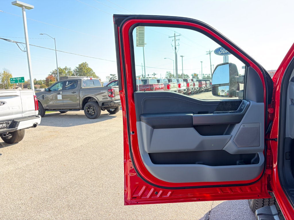 2027 Ford F-250SD XLT