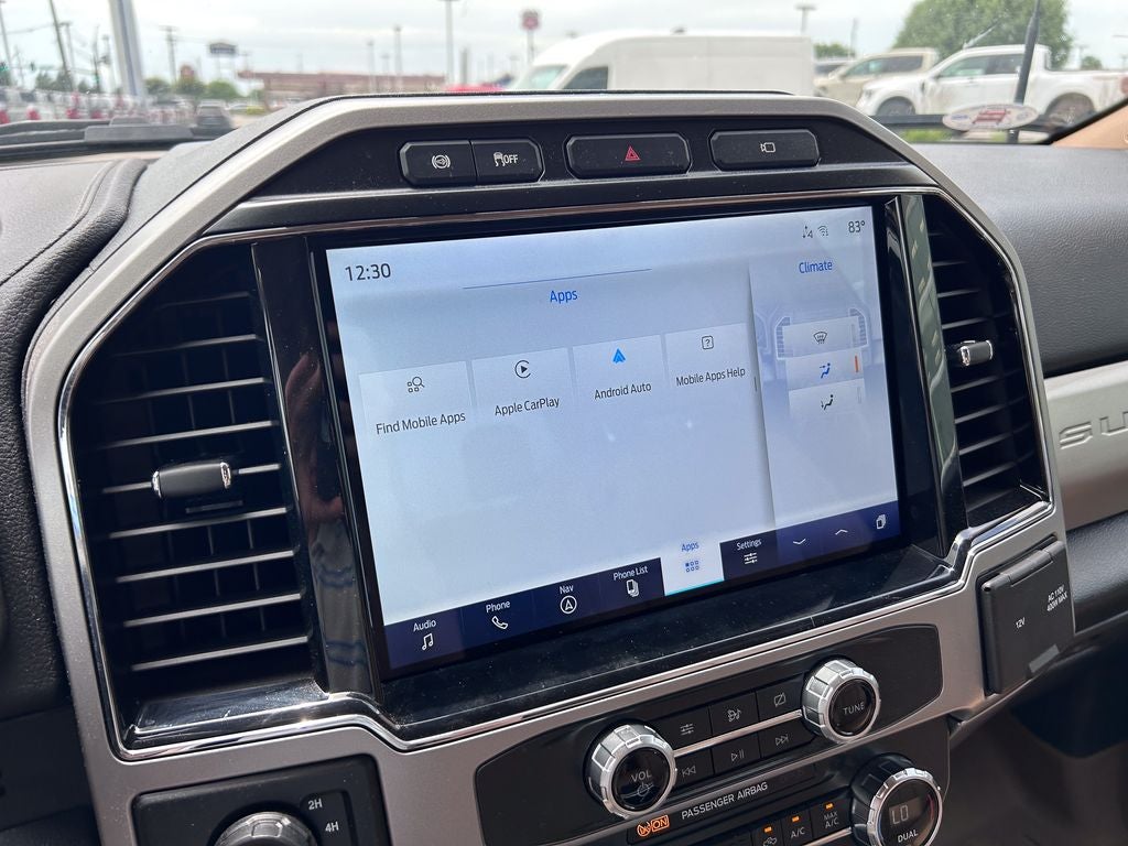 2022 Ford F-350SD Lariat