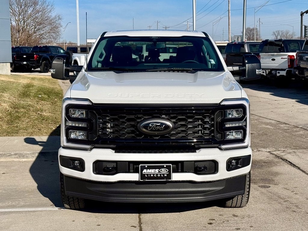 2026 Ford F-350SD Lariat