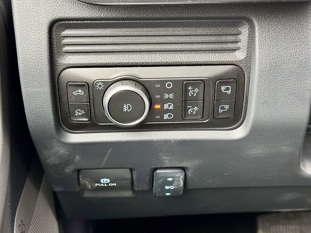 2026 Ford F-350SD Black Widow