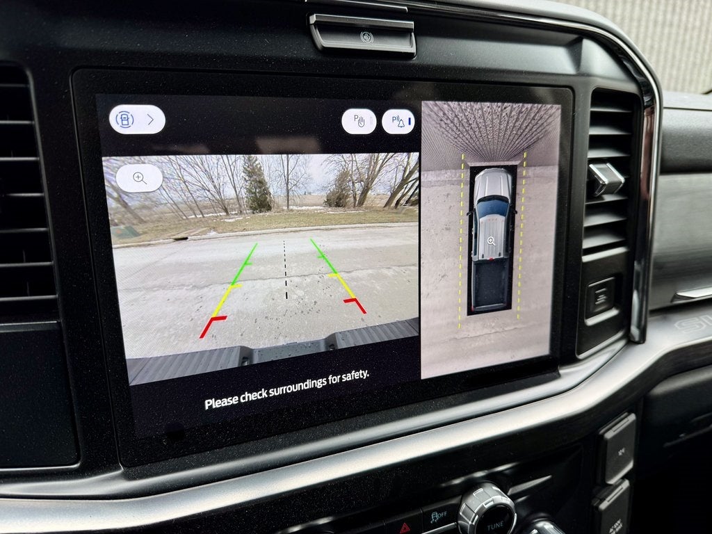 2026 Ford F-350SD Black Widow