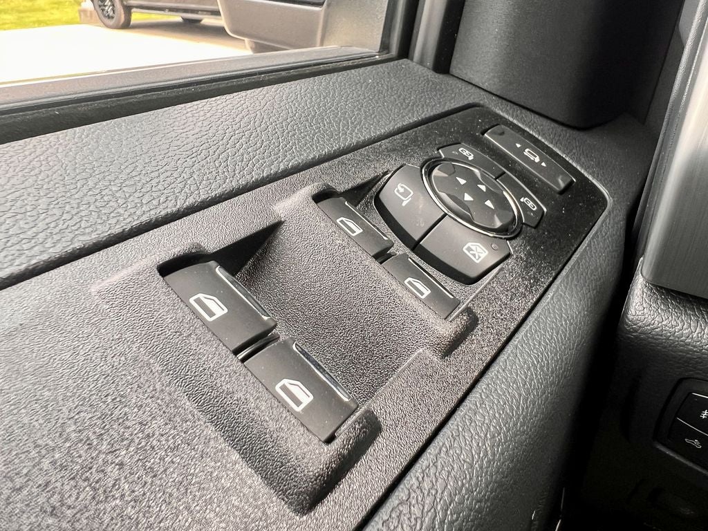 2022 Ford F-350SD Platinum