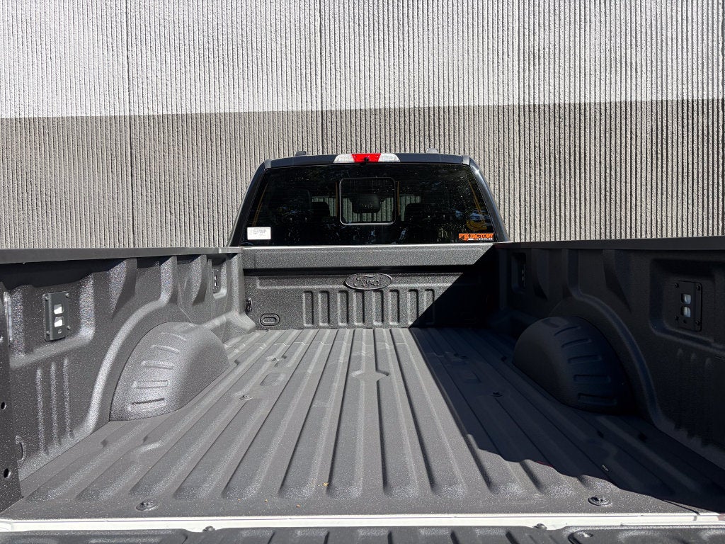 2026 Ford F-350SD Black Widow DRW