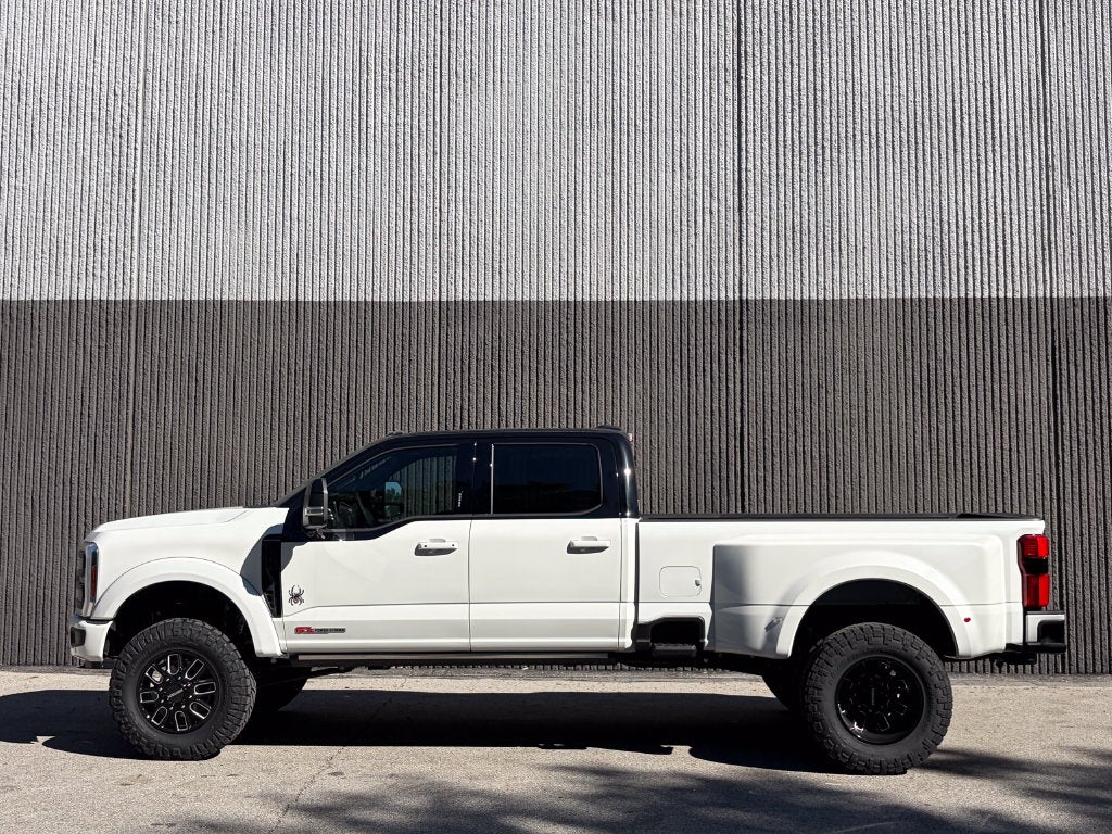 2026 Ford F-350SD Black Widow DRW