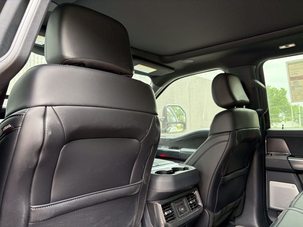 2026 Ford F-350SD Platinum Black Widow DRW