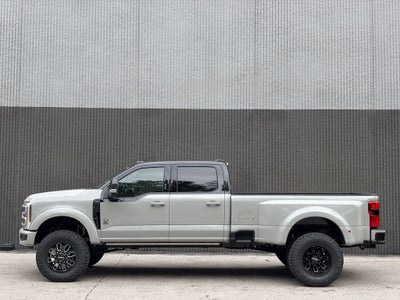 2026 Ford F-350SD Platinum Black Widow DRW