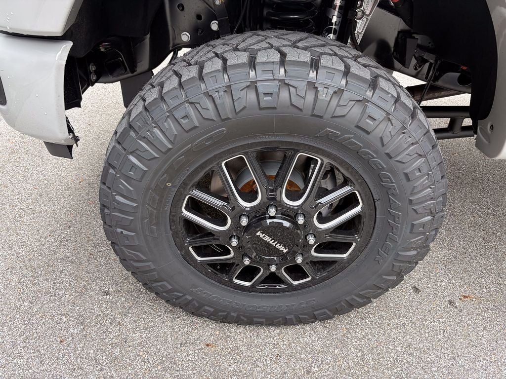 2026 Ford F-350SD Platinum Black Widow DRW