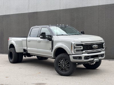 2026 Ford F-350SD Platinum Black Widow DRW