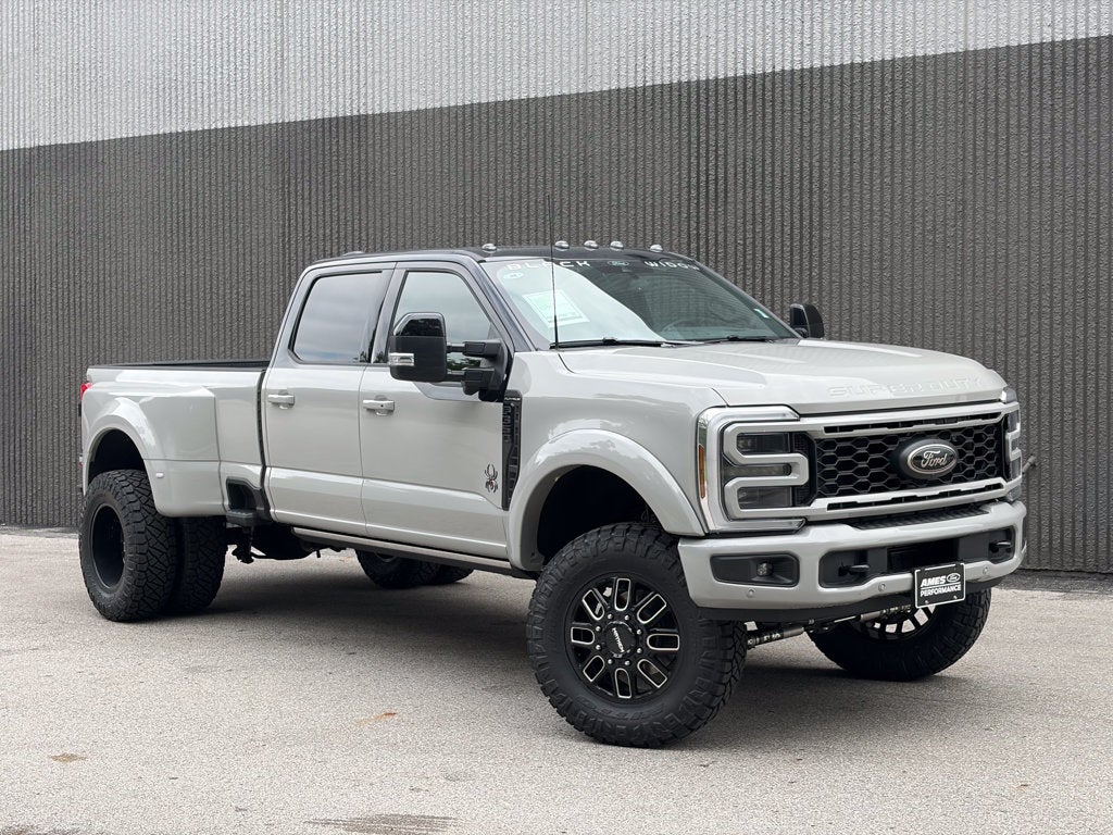 2026 Ford F-350SD Platinum Black Widow DRW