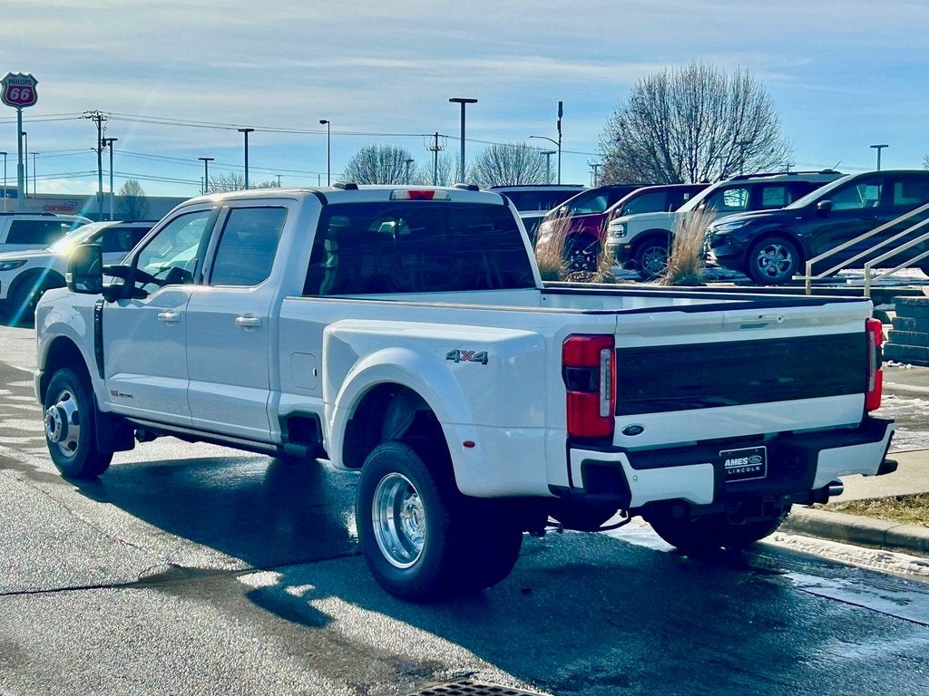 2026 Ford F-350SD Platinum DRW