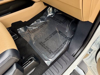 2025 Ford F-350SD Lariat DRW